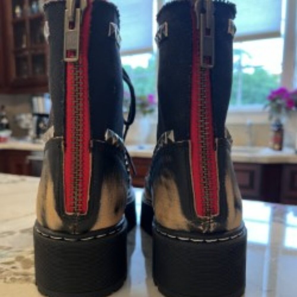 Steve Madden Burner Lug Sole Platform Boot Size 10 - Picture 4 of 4